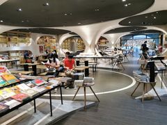 -钟书阁(珍园店)
