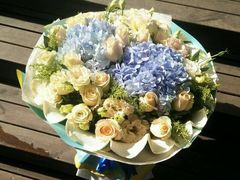 手捧花-容玉花店