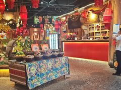 -老滇山寨•云南特色菜•地方菜•民族风情歌舞表演(金碧店)