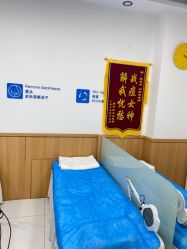 -靓芙泉专研痘痘肌