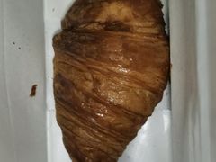 爆浆牛角包-六贤记(文三店)