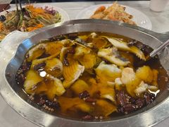 -鑫巴蜀小镇 · 水煮鱼专研店(玉桥店)