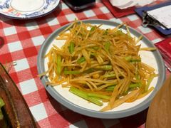 -老郑家东北春饼(龙悦居店)