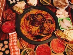 -黄潇洒老火锅(九眼桥宏济巷店)