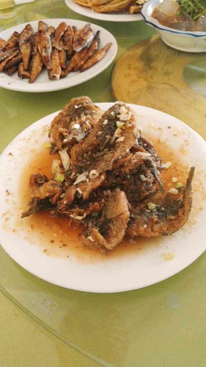 鱼米香饭店-"阔别多年的异乡人,回到了家乡,品味家乡的.