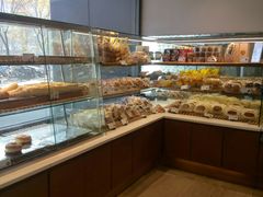 面包甜点陈列柜-巴黎贝甜(望京信万店)
