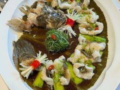 荷叶去骨蒸笋壳鱼-宝丽轩中餐厅BAOLIXUAN