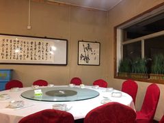 包厢-闻道食府烙饼卷带鱼(原车耳营店原大觉寺店)