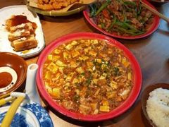 -半步颠小酒馆(繁花中心)