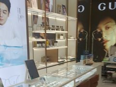 -J-Optical佳视明眼镜·蔡司视觉(青岛金茂览秀城店)