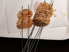 -三个大叔烤羊肉串·歌手驻唱·碳烤鲜肉(西三旗店)