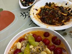 -老鄞江清水龙虾•赵赵家(江北店)