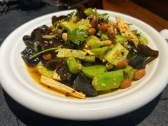 -大匠工房古船木艺术餐厅·猪肚鸡专门店(长白仙岛店)