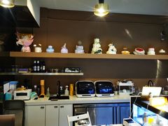 -Fridi Patisserie Cafe