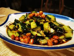 刀拍黄瓜-早酒肖汉老味拌面