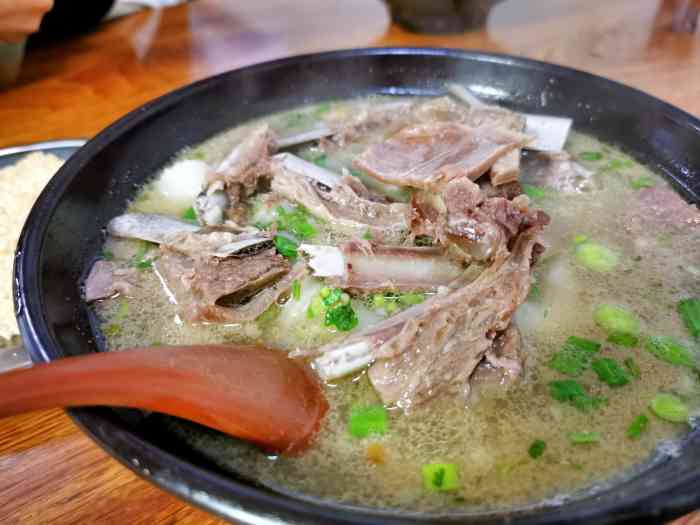 马店羊肉(总店)-"这个天,谁能抵抗得住一碗热乎乎的羊肉汤?