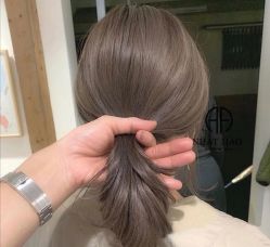 -AYO SALON