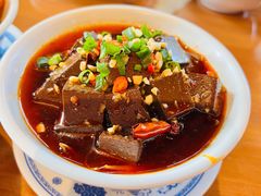 土冒血旺-炉小二铜锅牛蛙•川湘菜(三里屯店)