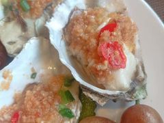 -大中华希尔顿酒店-念自助餐·嗨啤·小龙虾