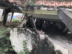 -四川汶川特大地震漩口中学遗址