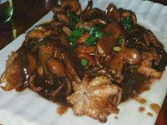 -胖大嫂渔家排档(半边山店)
