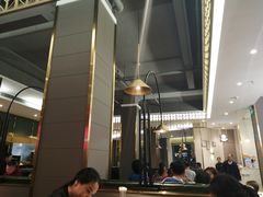大堂-龙凤点心·饼家(松岗店)