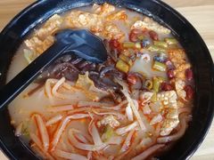 -小蛮妞家螺蛳粉(凯旋路店)