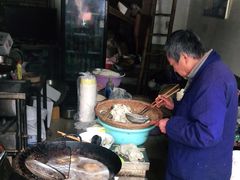 -仓桥直街臭豆腐
