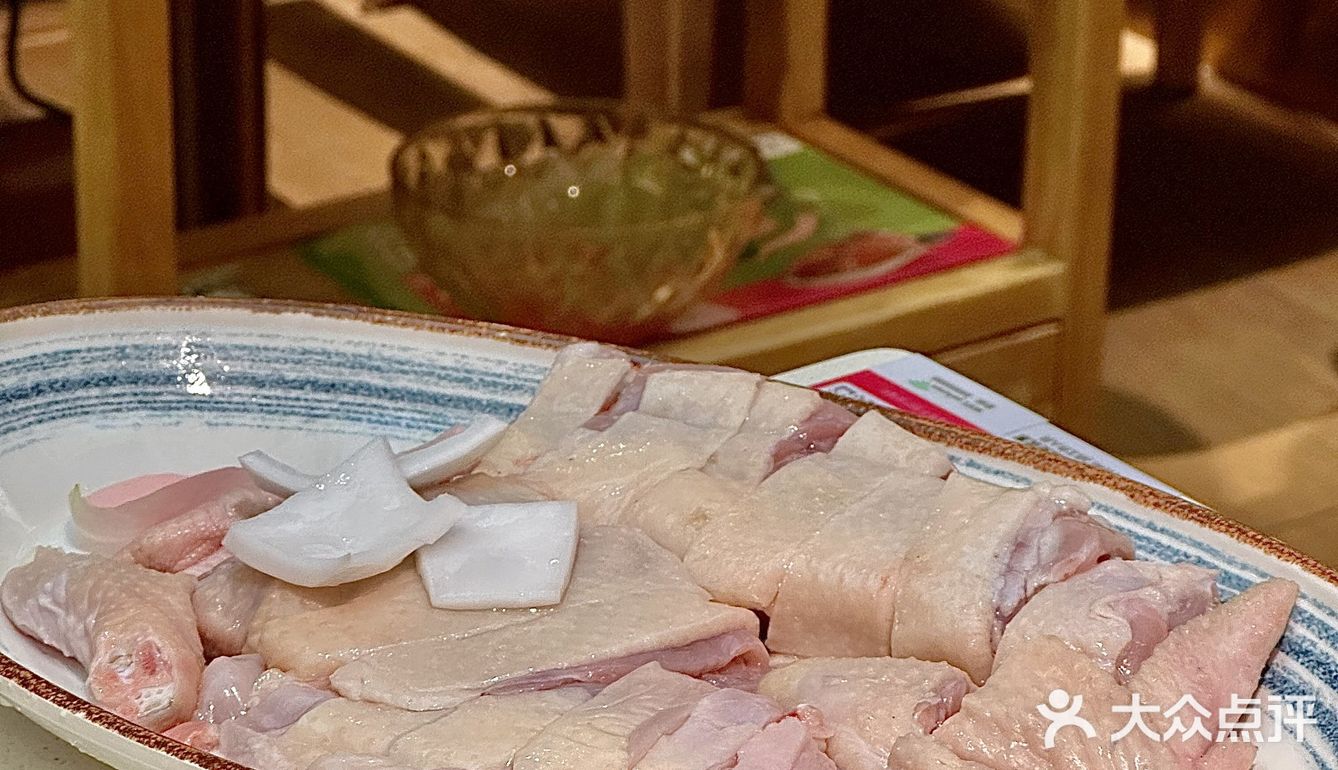 贵阳美食｜🥥冬天的第一锅养生椰子鸡