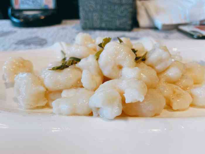 淮扬春饭店-"在主打清淡的店里,点的也全是清淡的.优点.