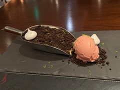 -恰餐厅及酒吧 CHAR Bar & Grill (北京丽都皇冠假日店)