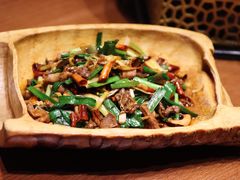 -老滇山寨•云南特色菜•地方菜•民族风情歌舞表演(金碧店)