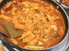 -亲昵春川鸡排(韩国美食街店)