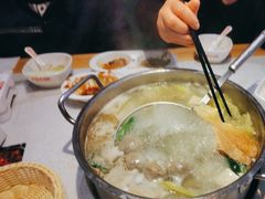 -浪里寻·臻牛养生牛肉火锅(方圆荟店)