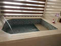 -兴芮温泉度假区