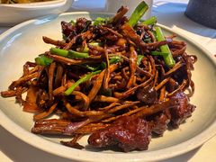 -八府香鸭·啫啫煲(华山路店)