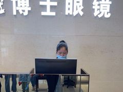 -博士眼镜(南昌八一大桥店)