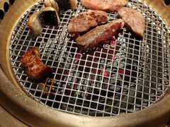 -铭牛烧肉·和牛海鲜自助(高新月牙湖店)