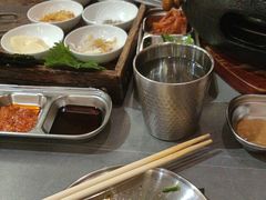 -围炉肉舍•炭烤活鳗•丹东海鲜烤肉(步行街店)