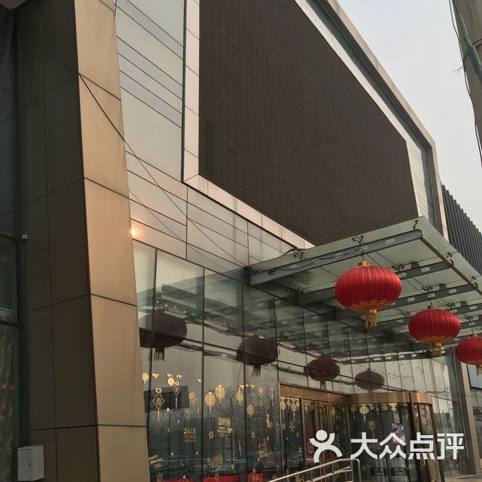 北京国际珠宝城(北京国际珠宝城今天博展会奇石陨石几点开)