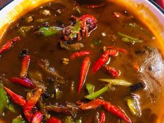 -虾弄弄海派小龙虾·牛羊蝎子火锅