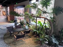 -J Create城市露营咖啡·简餐·宠物(上海动物园店)