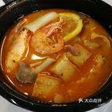 鱼豆腐、豆皮、各类蔬菜一如既往地优鲜