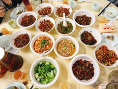 -笨罗卜浏阳菜馆(龙华鹏润达店)