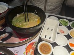 -妈妈故事米线(市府恒隆店)