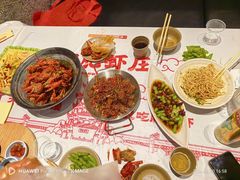 -肥肥虾庄·金牌油焖大虾(杨园滨江时代walk店)