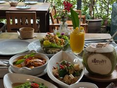 -Phensiri Thai Restaurant