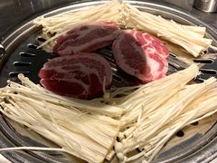 五花肉-韩聚屋韩国烤肉餐厅(新北万达店)