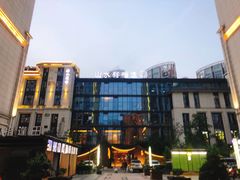 -鱼鲜饭香·招牌汽锅剁椒鱼头王