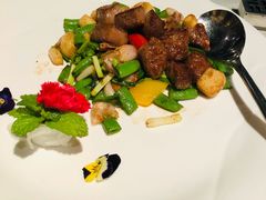 黑椒爆炒雪花牛肉粒-皇朝会.经典传统粤菜(外滩店)